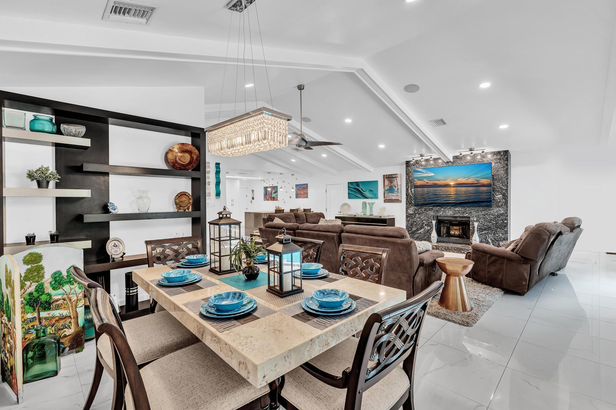 BOCA GREENS - Residential