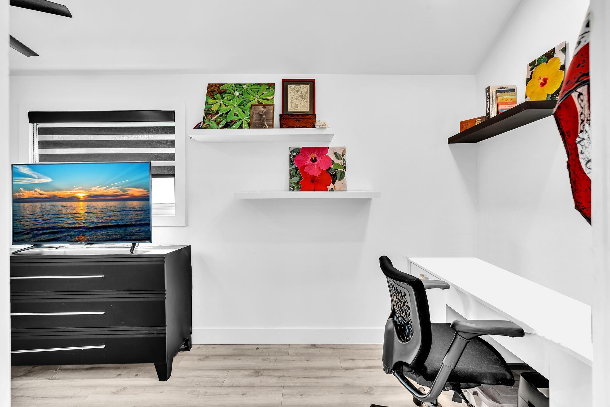 BOCA GREENS - Residential