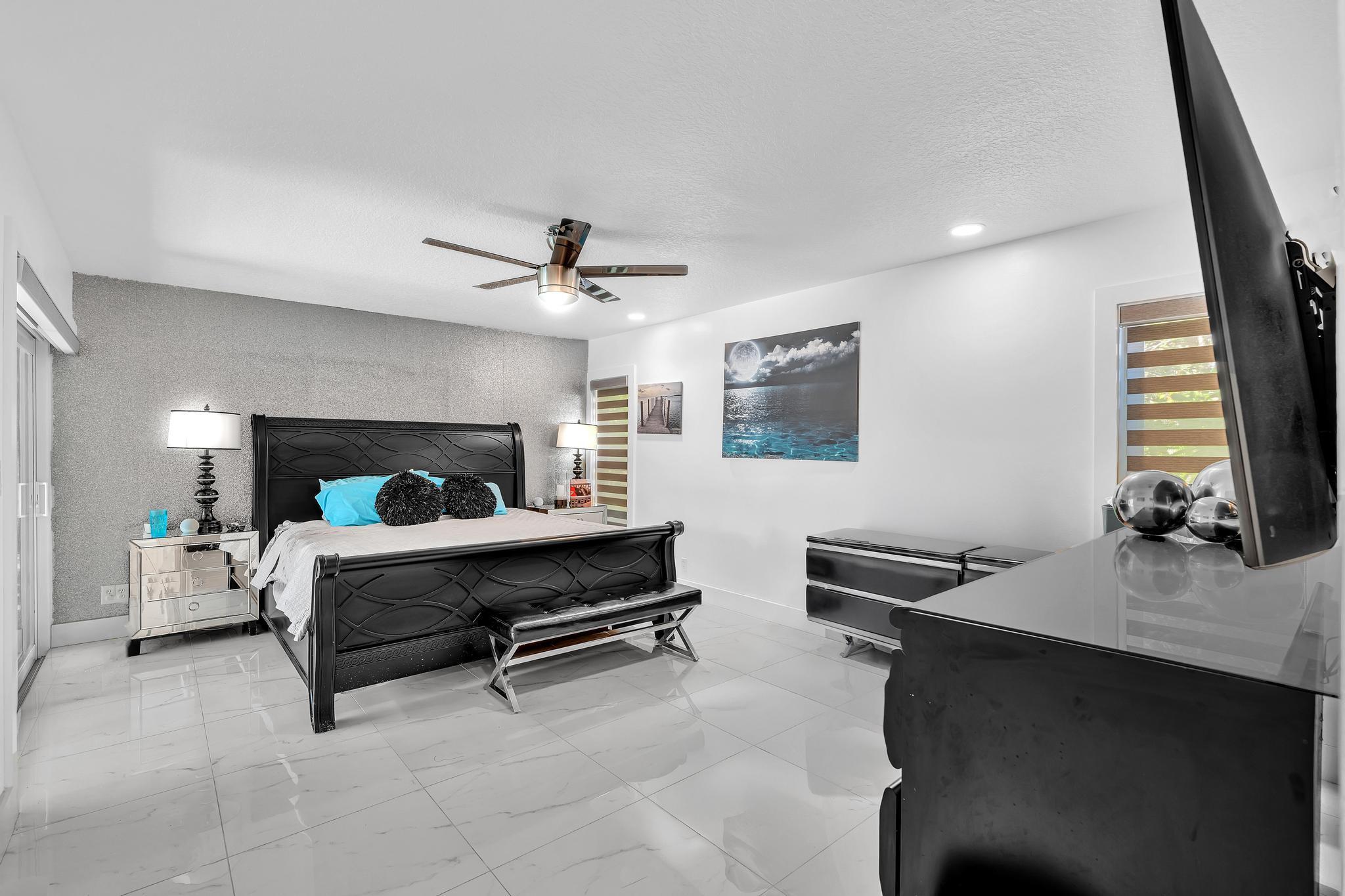 BOCA GREENS - Residential