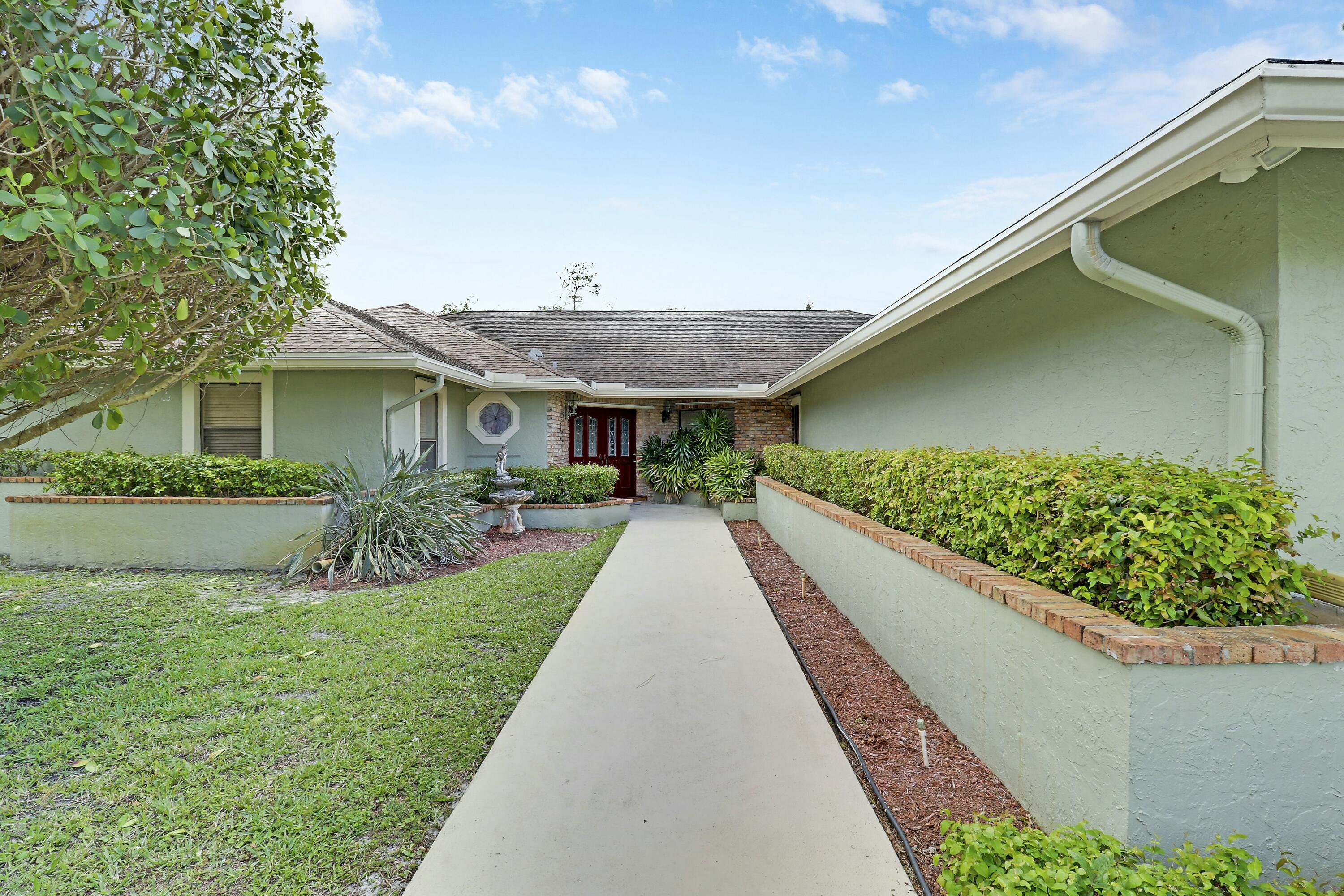 13302 Doubletree Circle