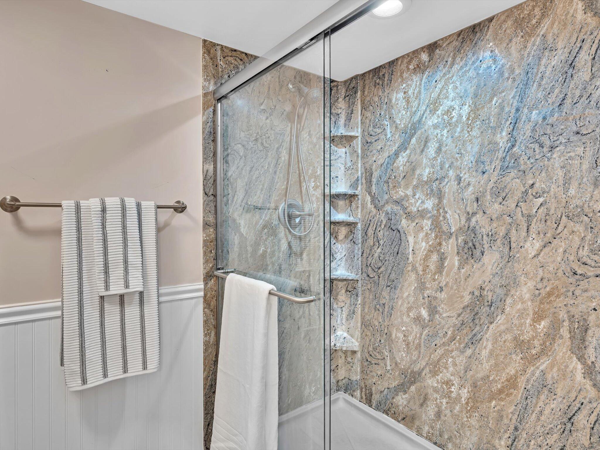 ASPEN GLEN CONDO - Residential