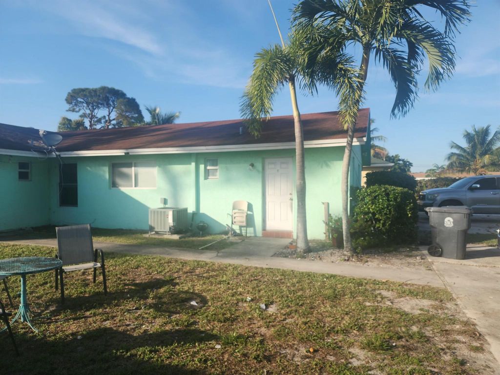 Photo of 4411 Steven Road, Lake Worth, FL 33461 (MLS # R11050780)