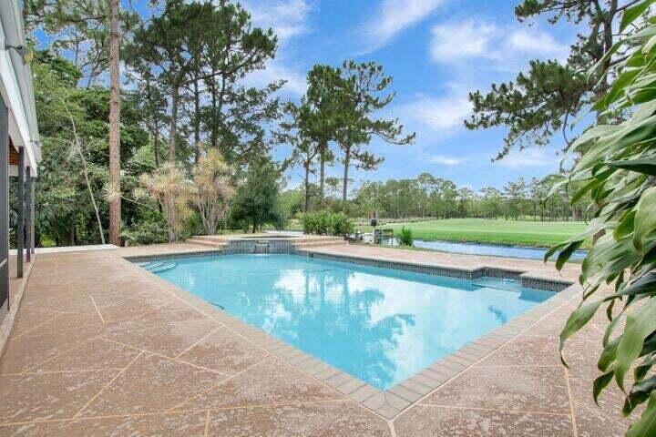 THE LINKS - Residential Lease