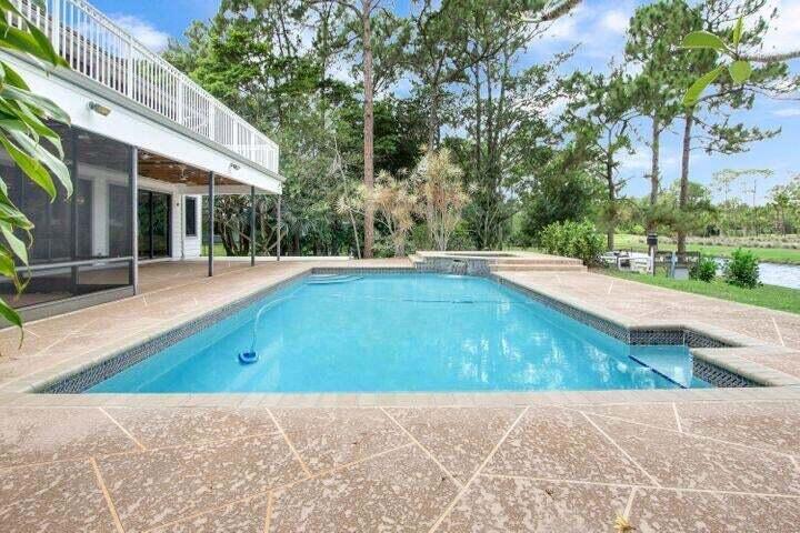 THE LINKS - Residential Lease