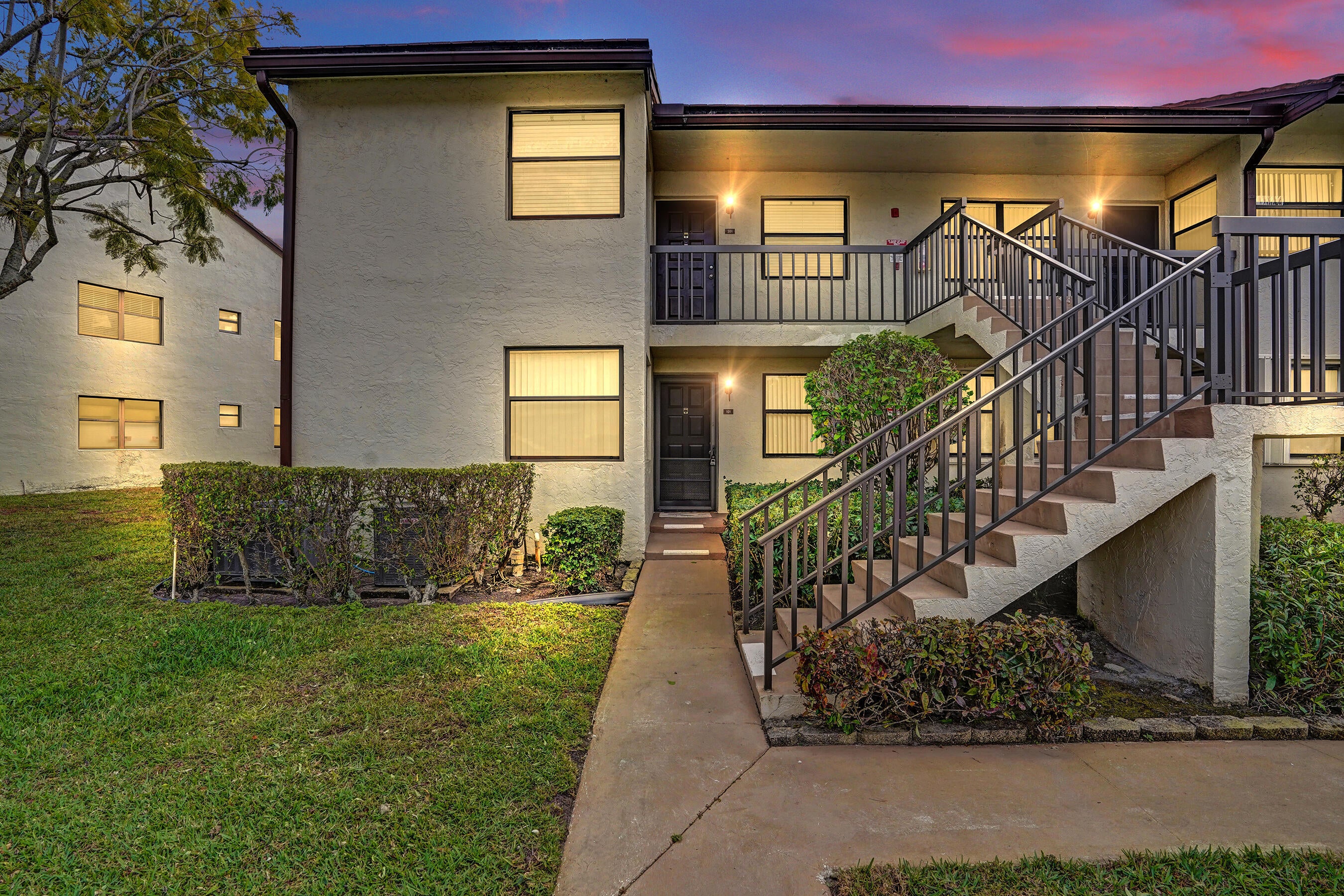 Properties 7674 Tahiti Lane 101