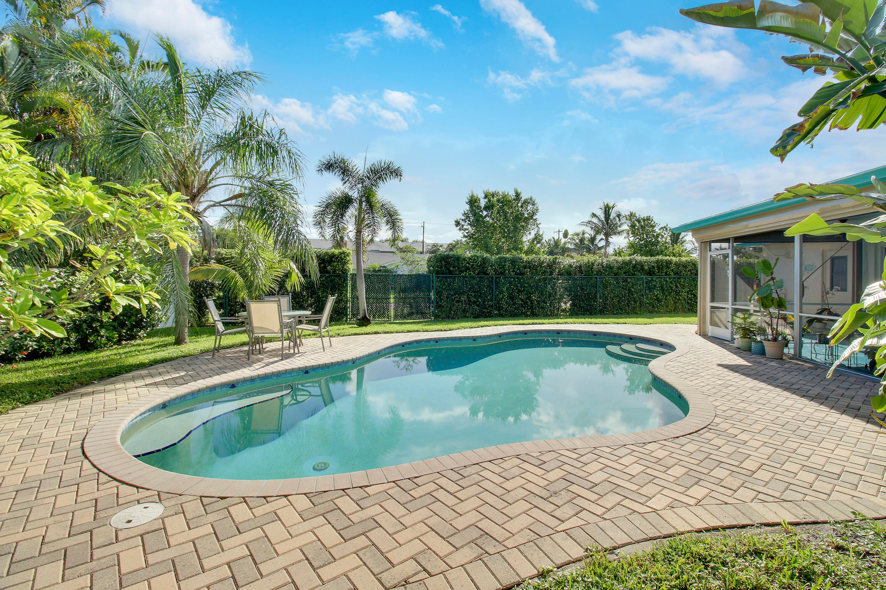 60 Camelia Circle
