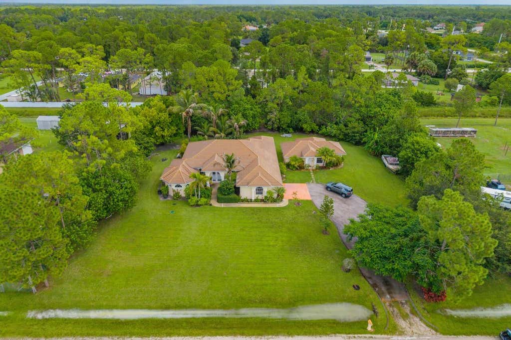 Photo of 17603 82nd Road N, Loxahatchee, FL 33470 (MLS # B26062985)