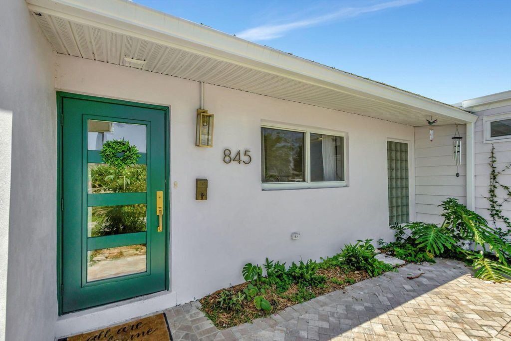 Photo of 845 Dogwood Road, North Palm Beach, FL 33408 (MLS # R10971573)