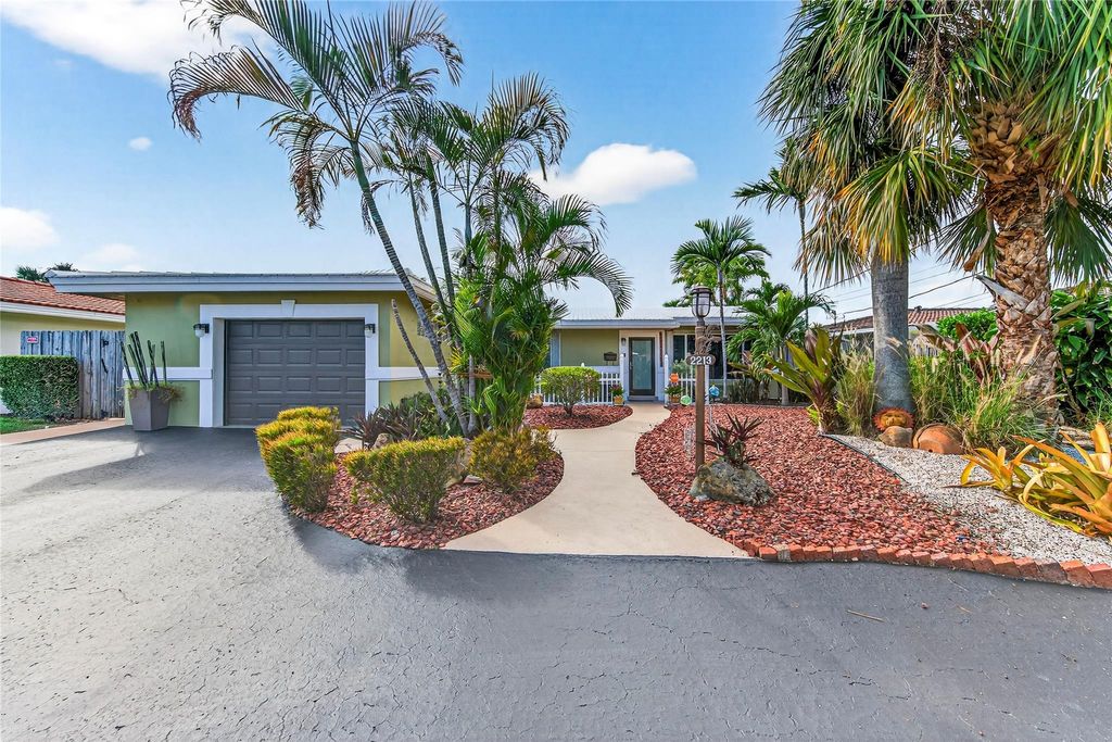 Photo of 2213 NE 16th Ave, Wilton Manors, FL 33305 (MLS # F10540329)