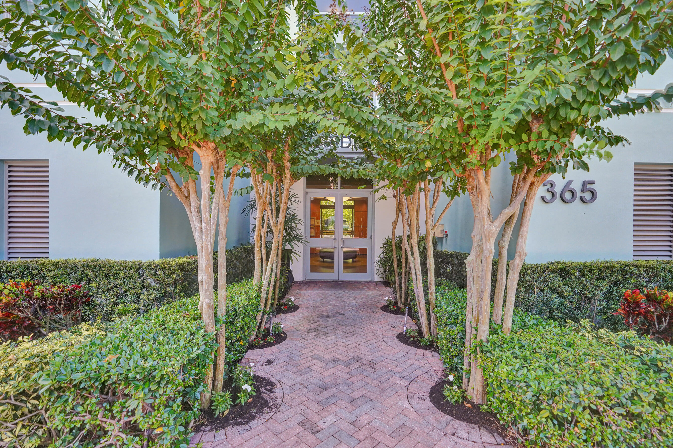 MERIDIAN DELRAY CONDO - Residential