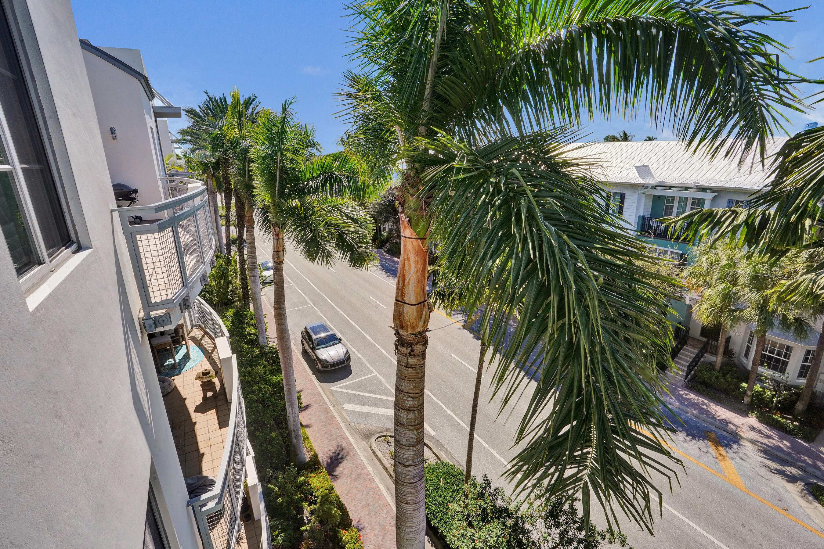 MERIDIAN DELRAY CONDO - Residential