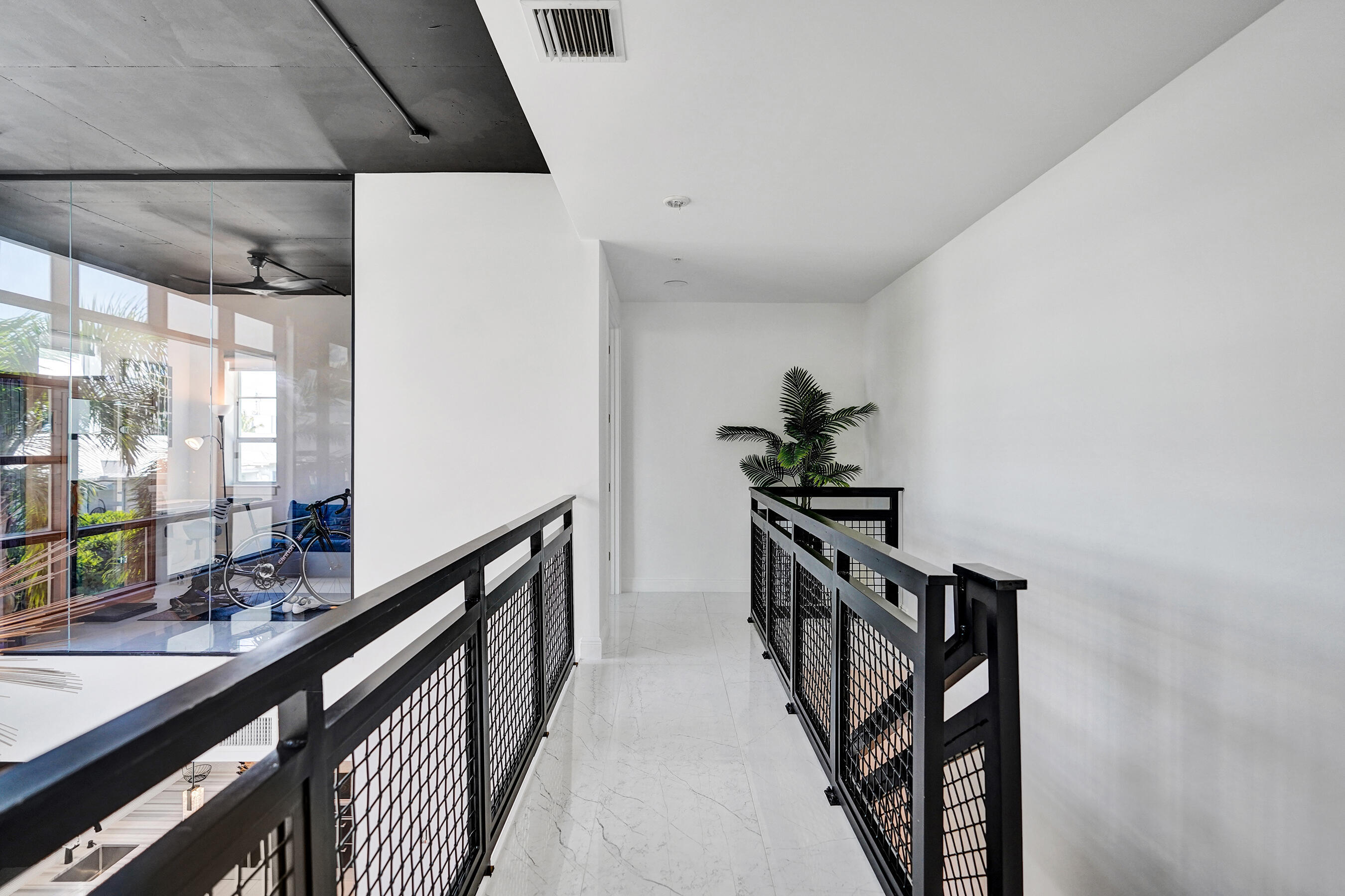 MERIDIAN DELRAY CONDO - Residential