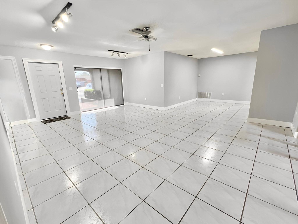 Sunrise Golf Village - Residential