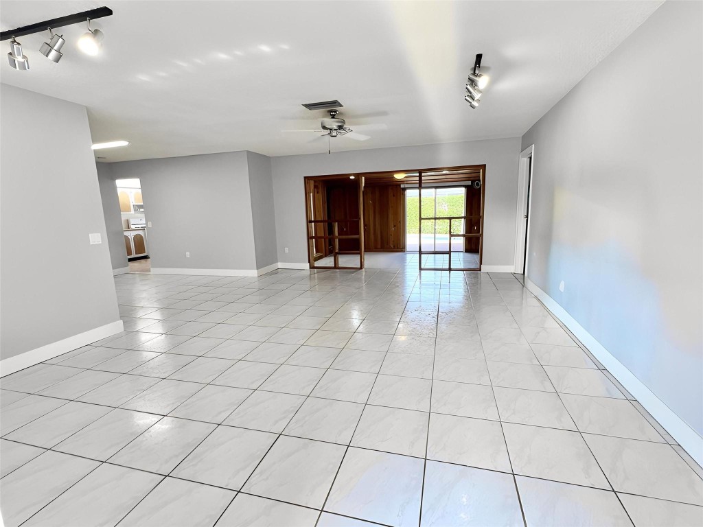 Sunrise Golf Village - Residential