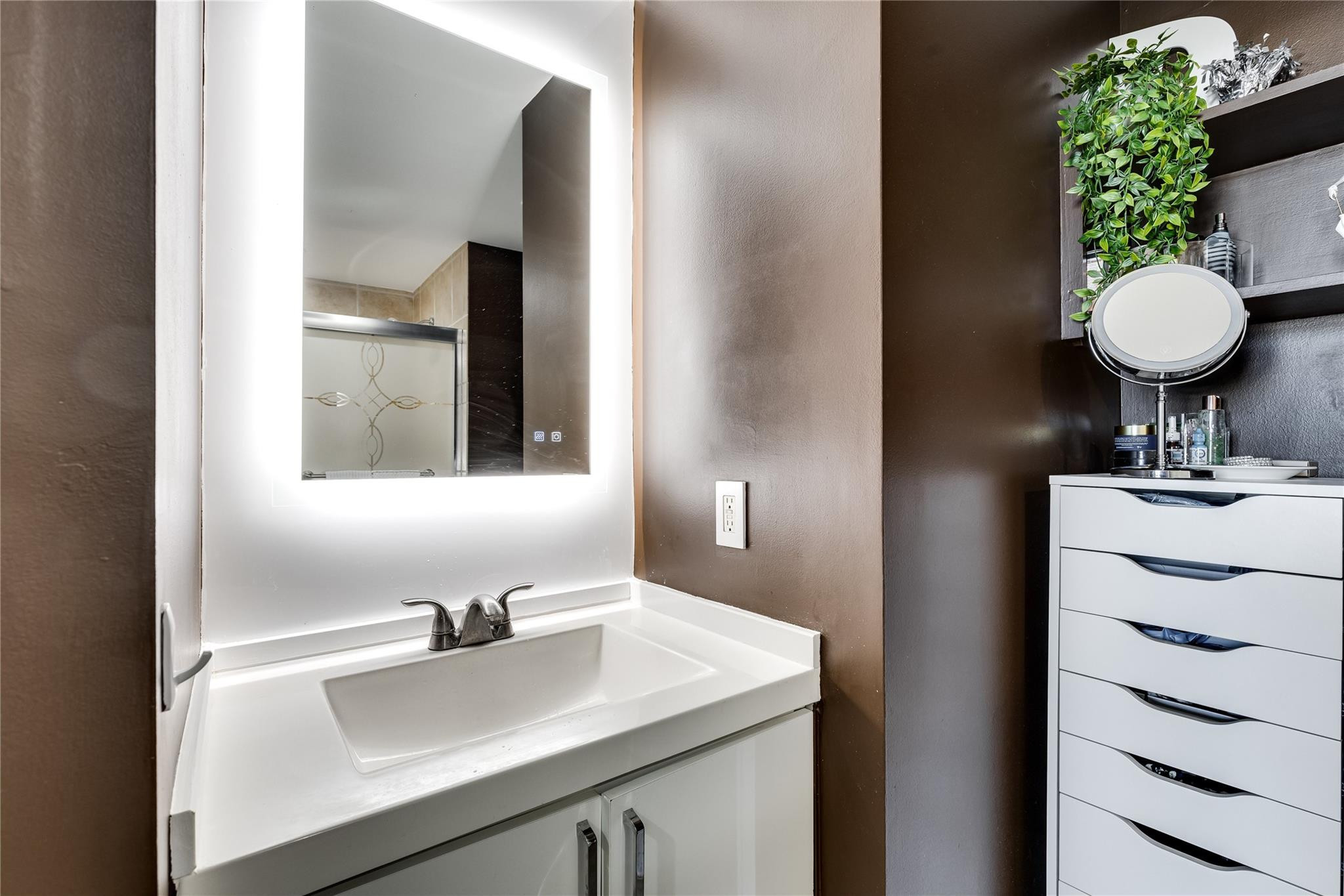 Nuriver Landing Condo - Residential Lease