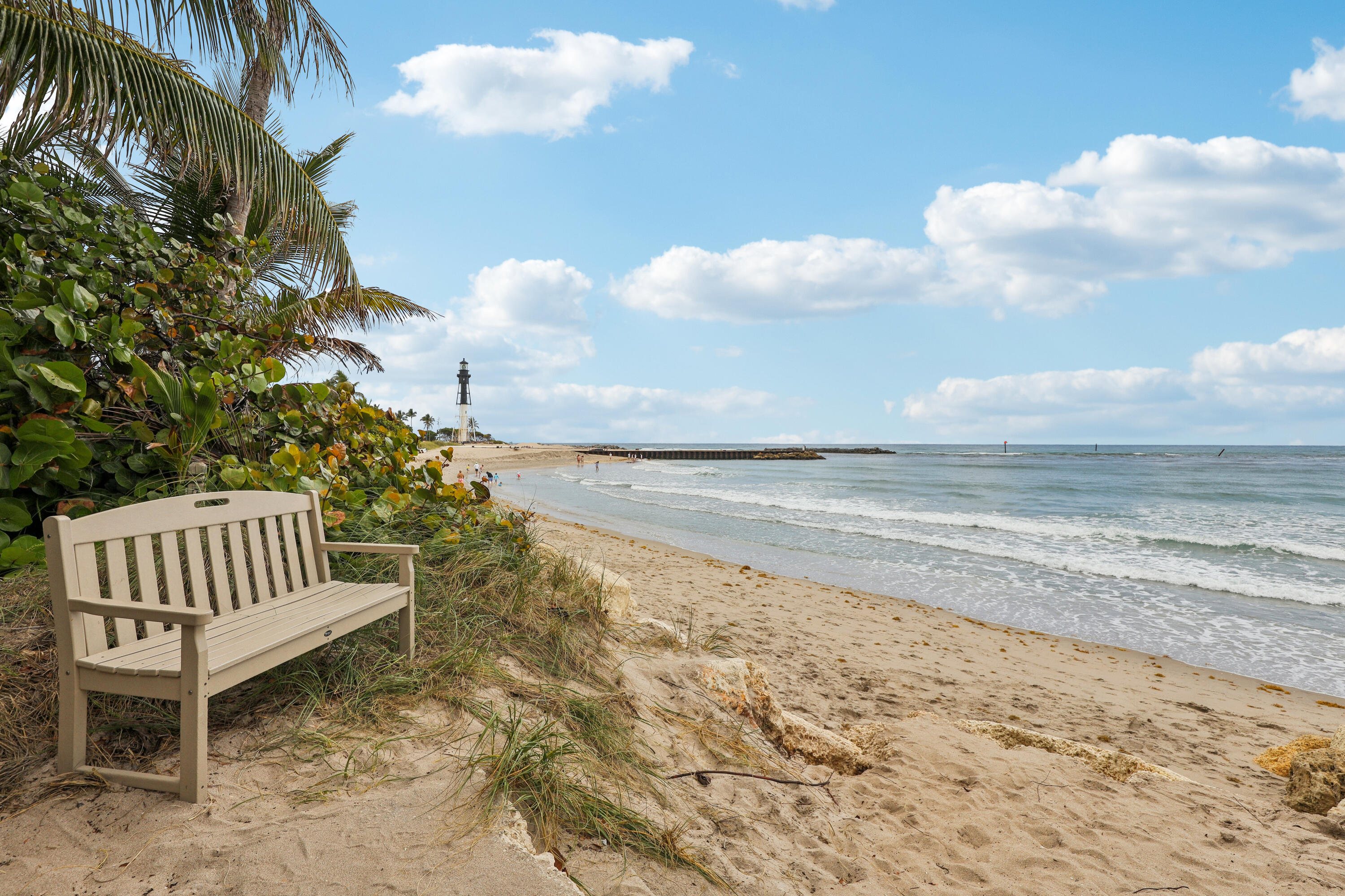 HILLSBORO SHORES - Residential