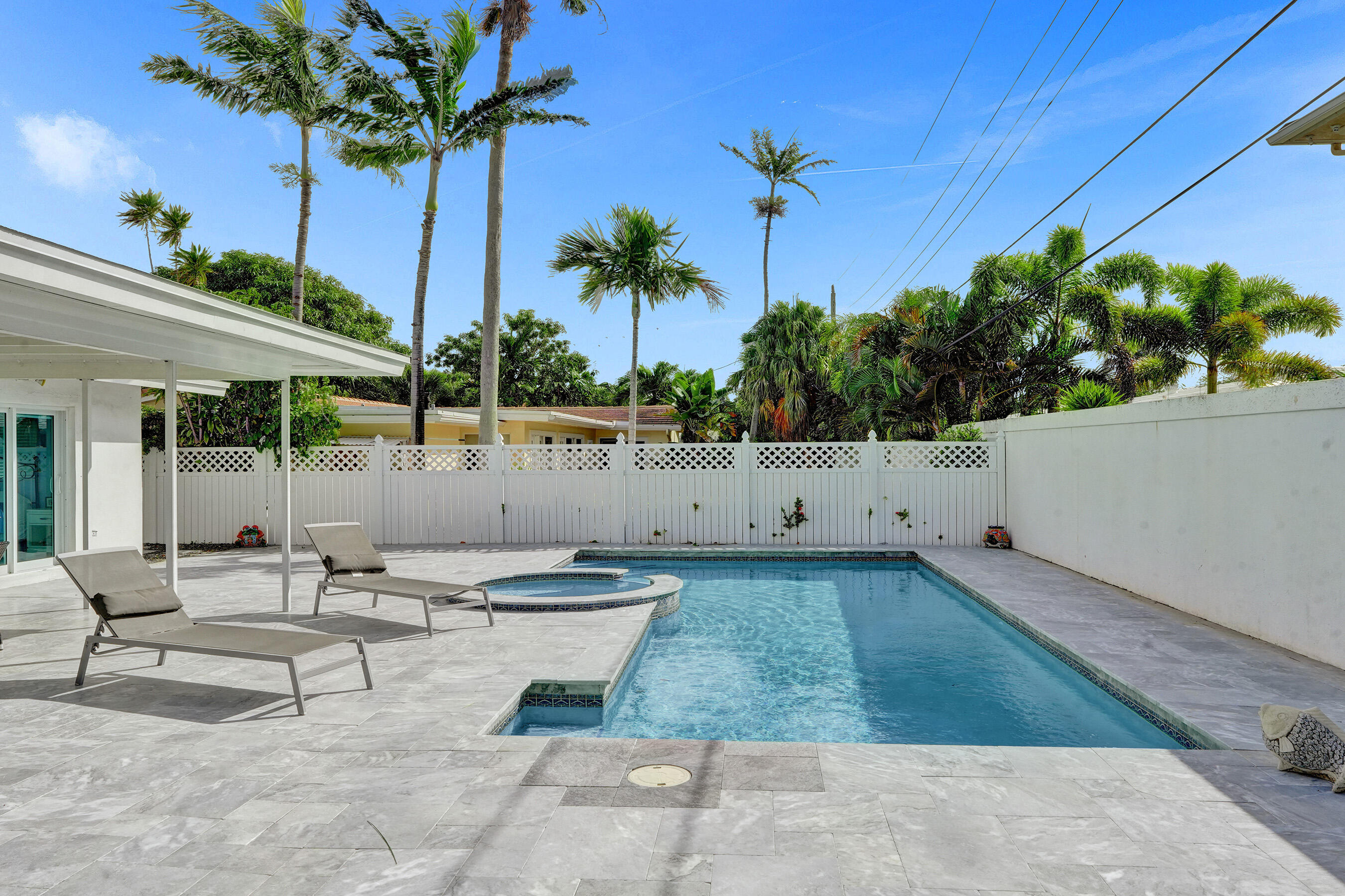 HILLSBORO SHORES - Residential