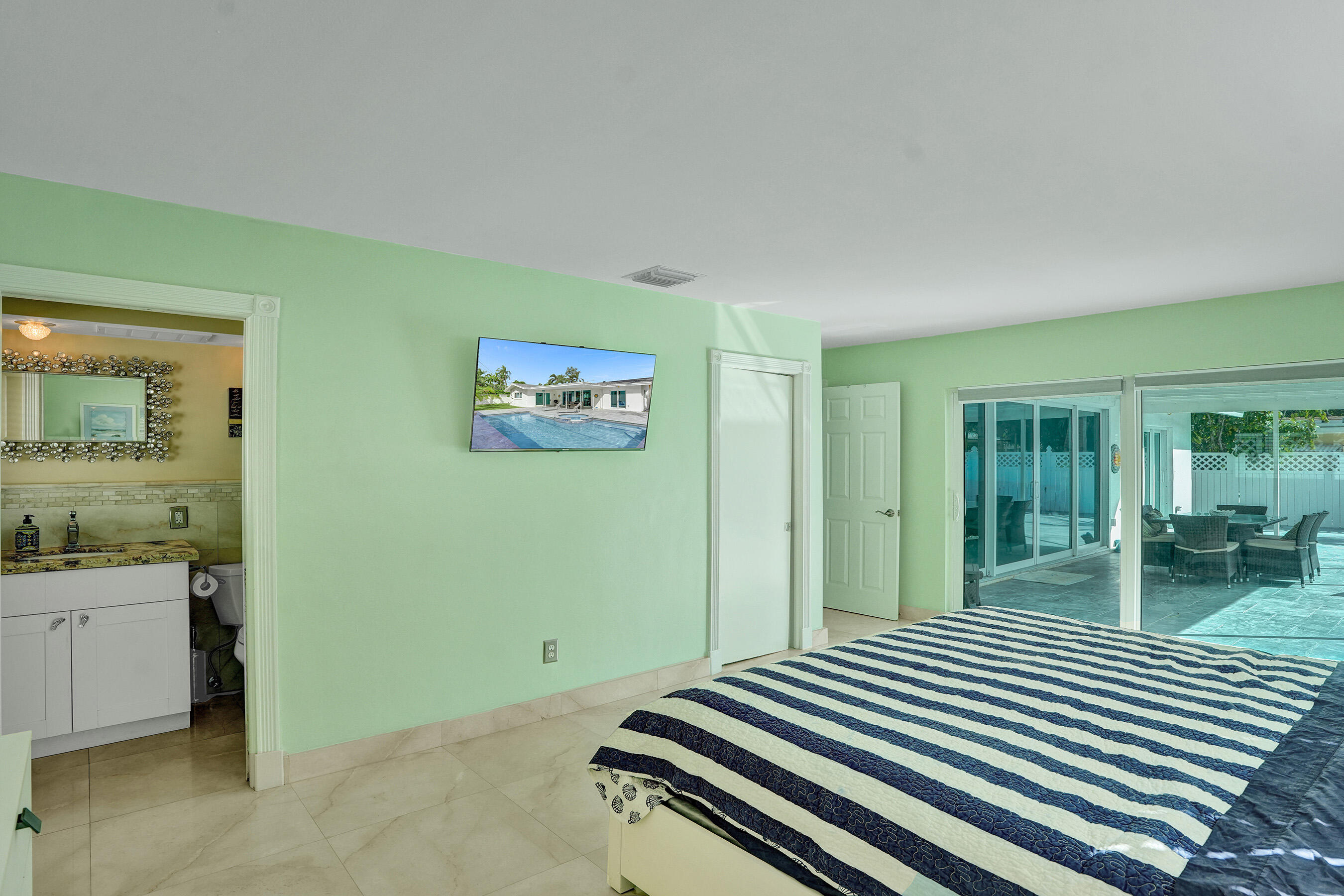 HILLSBORO SHORES - Residential