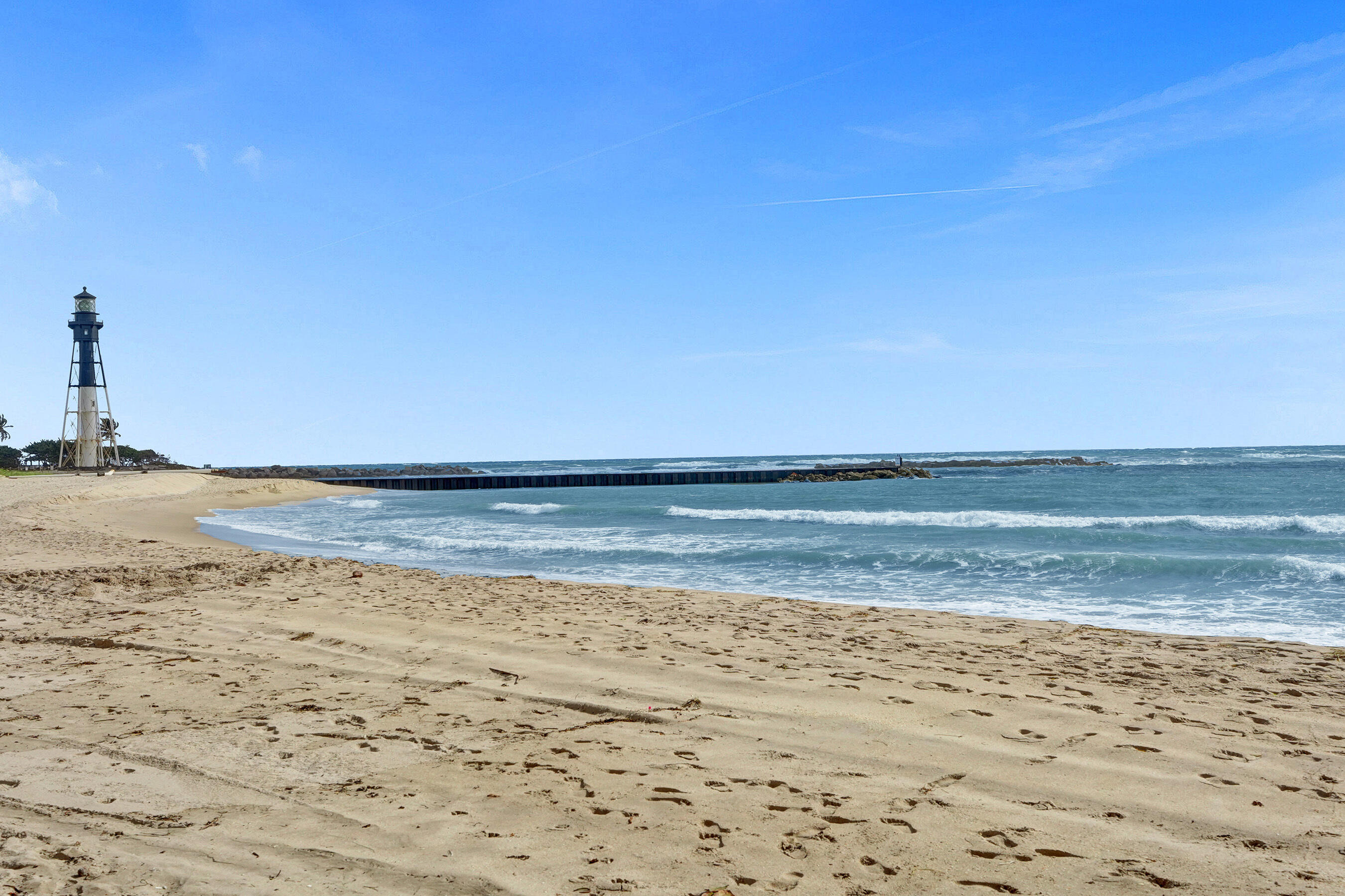 HILLSBORO SHORES - Residential