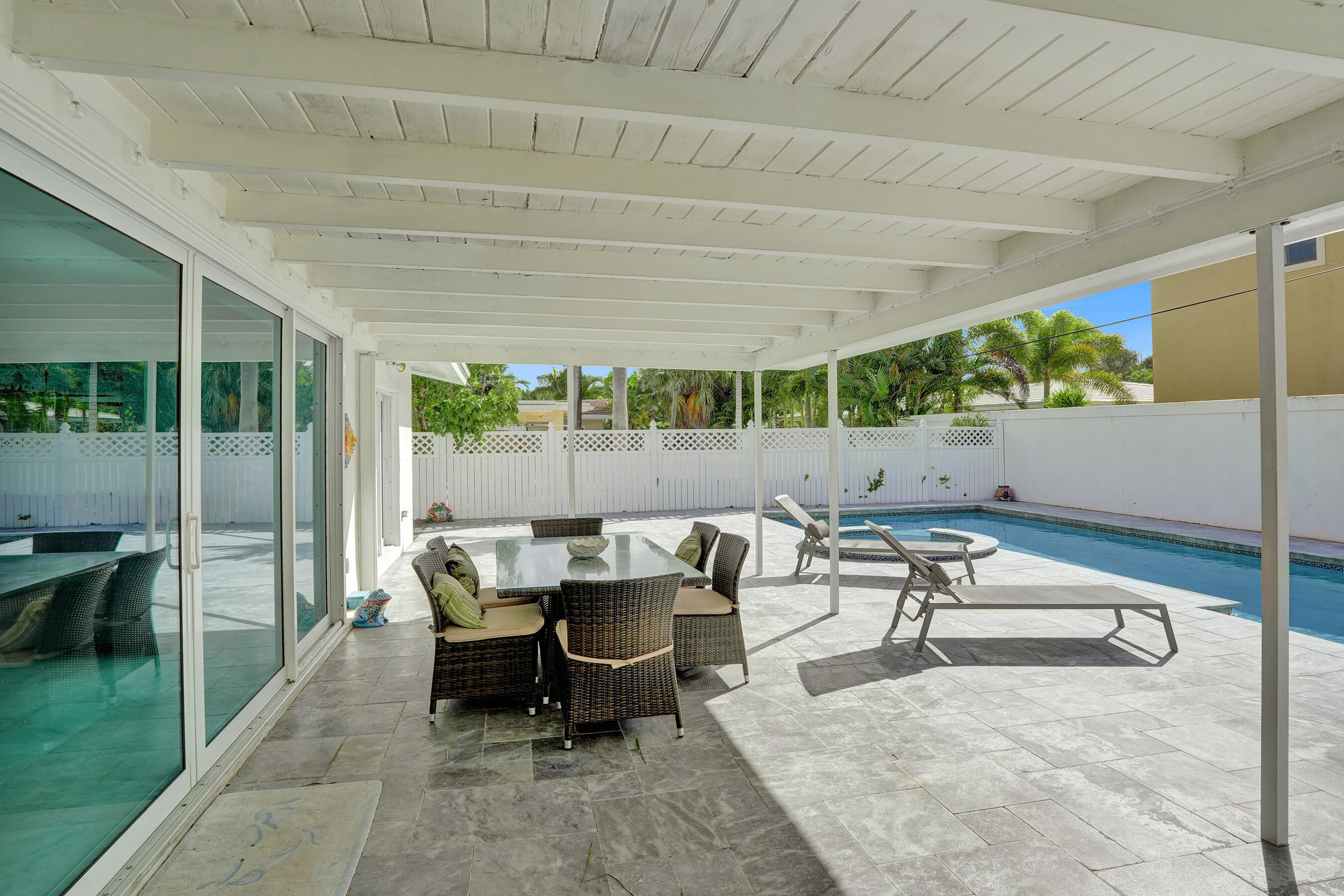 HILLSBORO SHORES - Residential