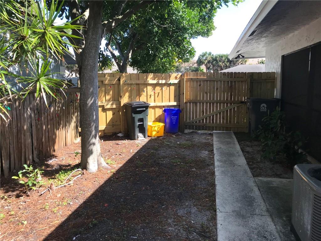 Highland Pines 02 - Residential Income