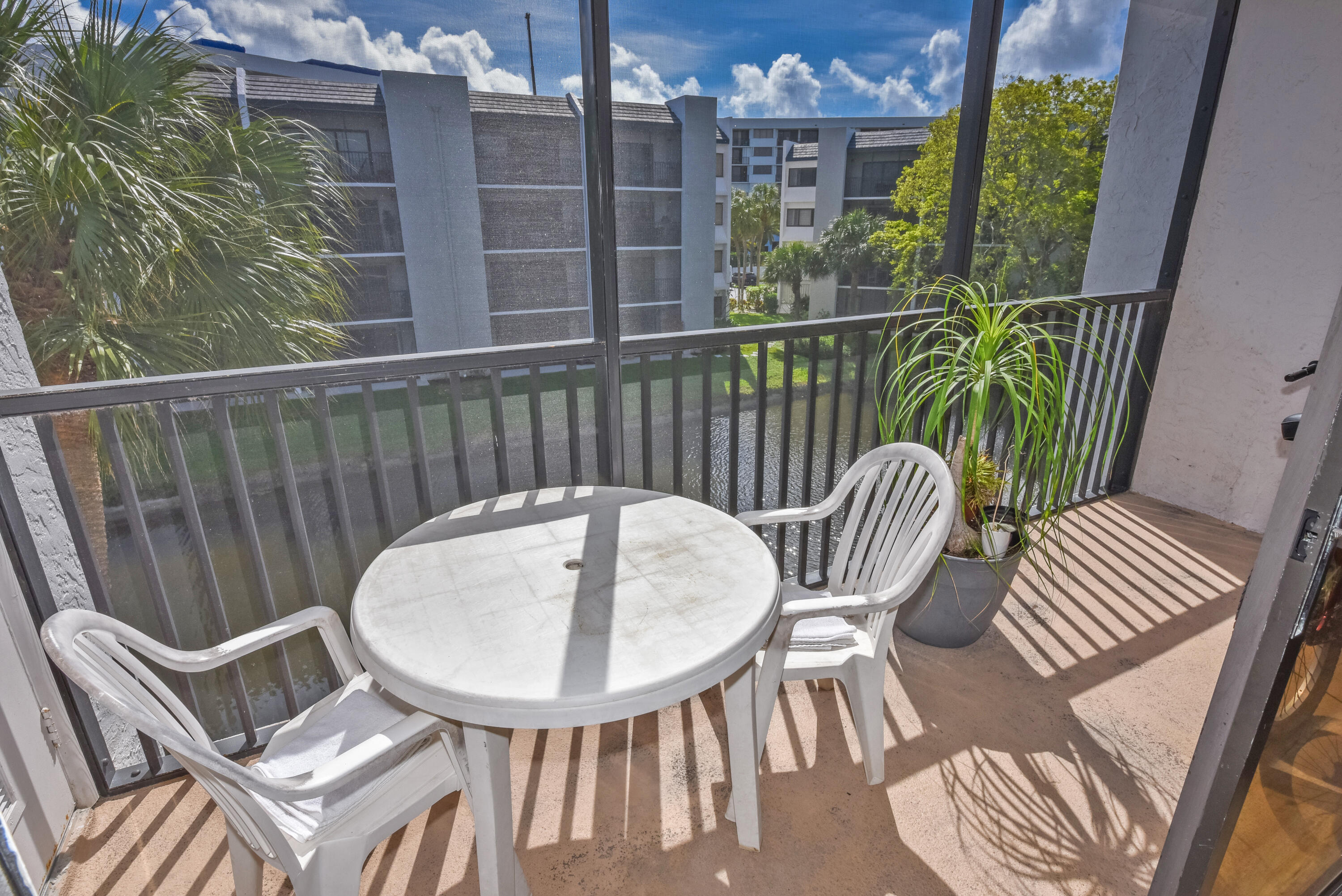 JUPITER OCEAN AND RACQUET CLUB - Residential