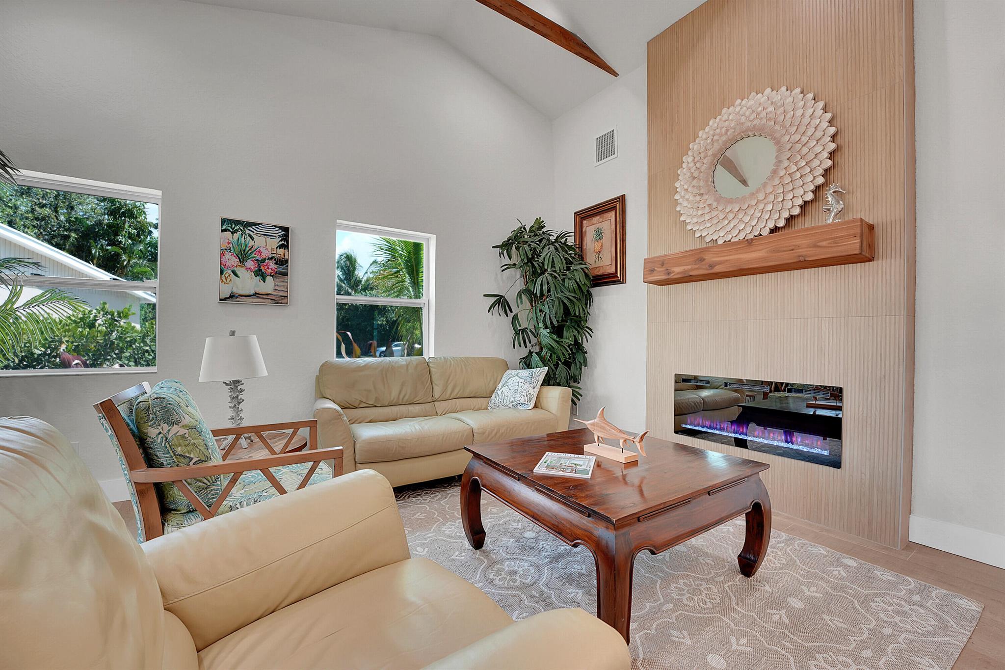 950 York Street, West Palm Beach, FL, 33401/$699,000 3 950 York Street