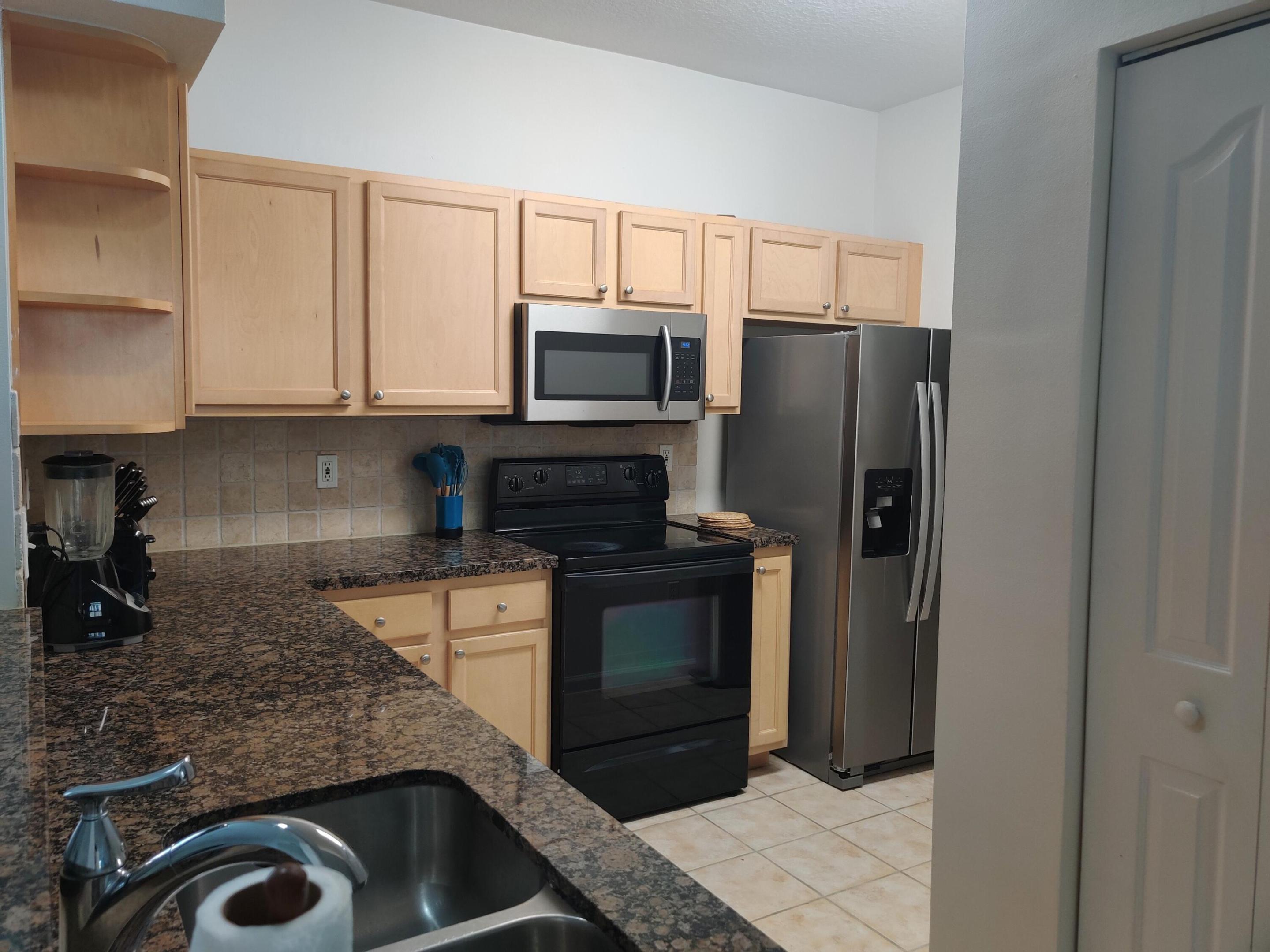 224 E MURCIA Drive 201