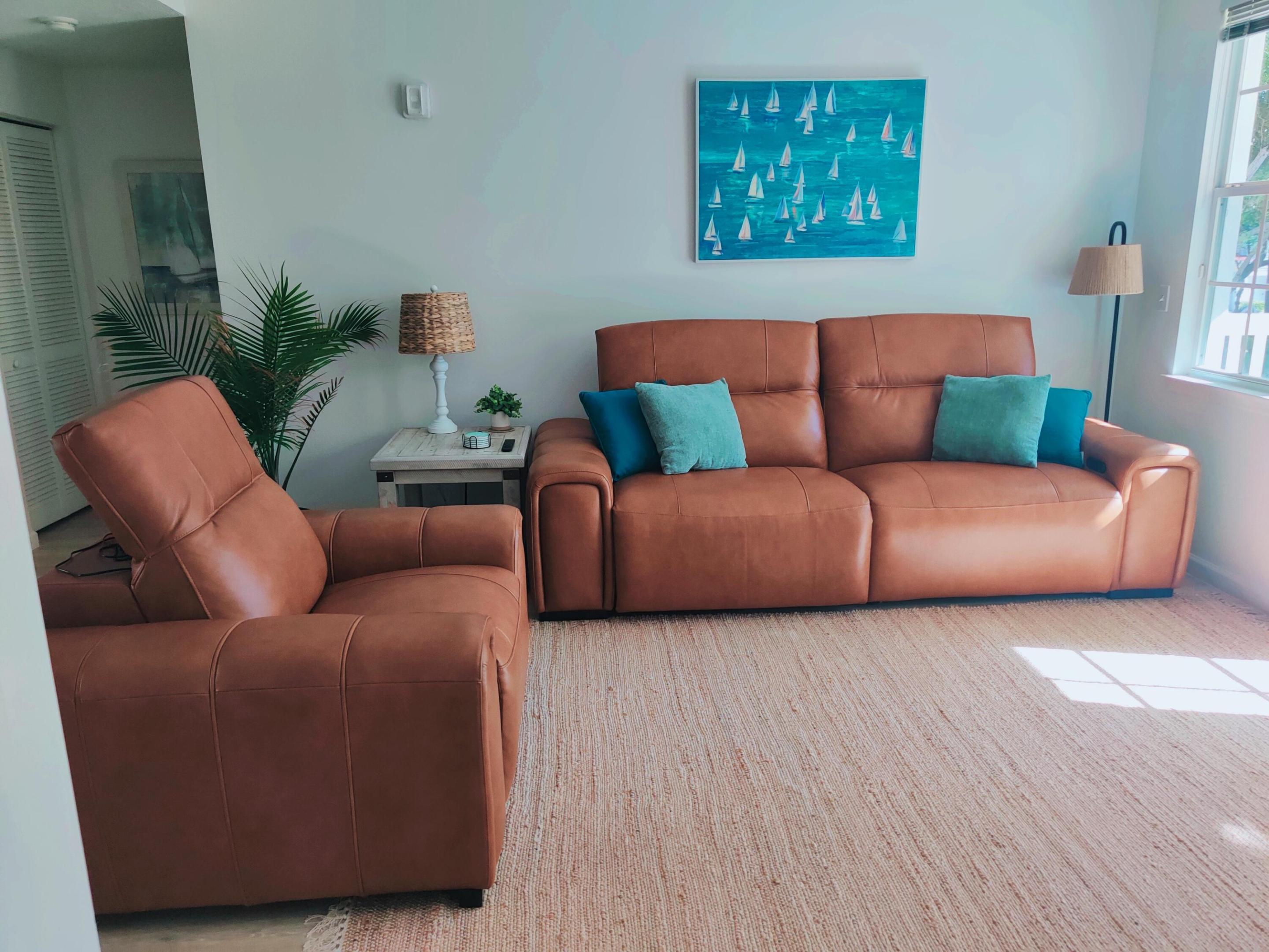 224 E MURCIA Drive 201