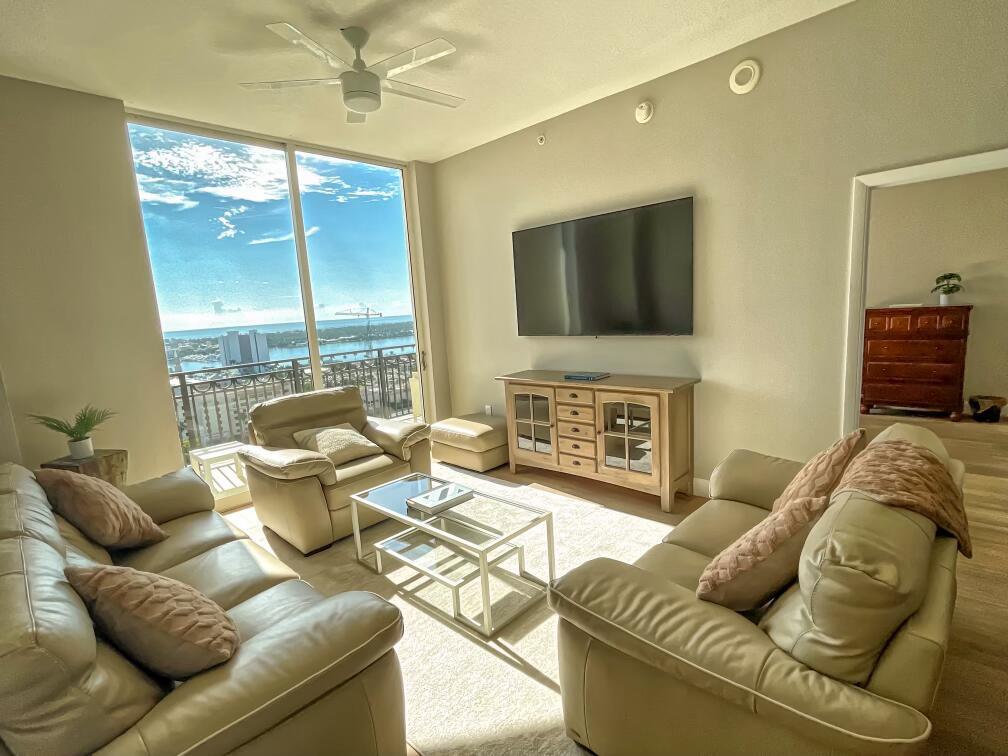 Wake up to ocean views in this spectacular fully-furnished penthouse. Located in the heart of downtown West Palm Beach, this unit is minutes from the beach, restaurants, bars, shopping, and everything that South Florida living has to offer. In addition to a balcony facing the ocean, it features a fully equipped open kitchen with stainless appliances, and wine cooler, master bath with dual sinks, separate shower, jacuzzi tub,10 ft ceilings, two walk in closets, and W\D in unit. The luxury amenities available at CityPlace South Tower include valet parking, an infinity lap size pool, spa, steam room, hot tub, sauna, fitness center, massage room, club lounge, and summer kitchen. Lease dates are flexible. Avail Jan 1, 2024
