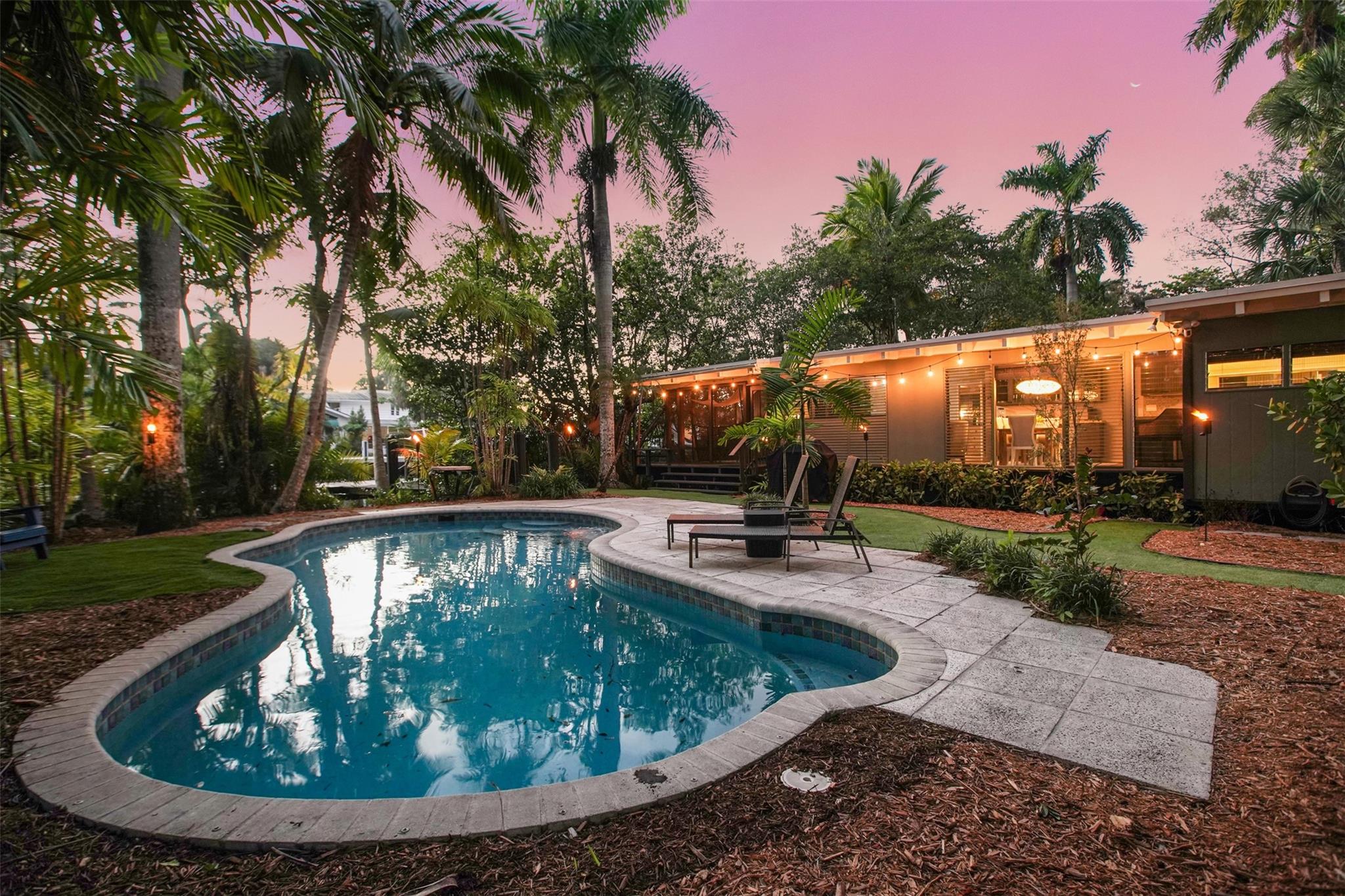 River Highlands 10-3 B - Land