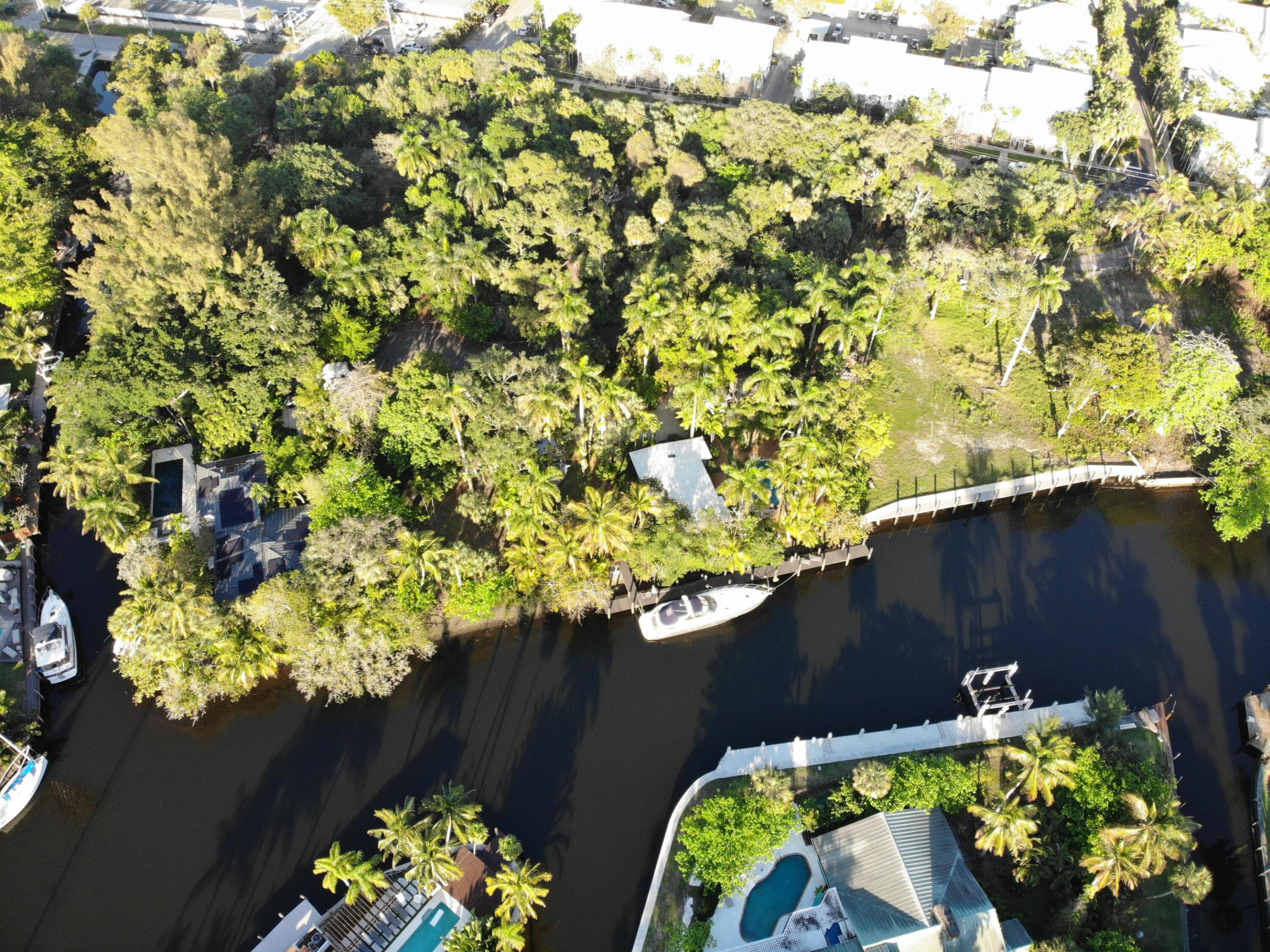 River Highlands 10-3 B - Land