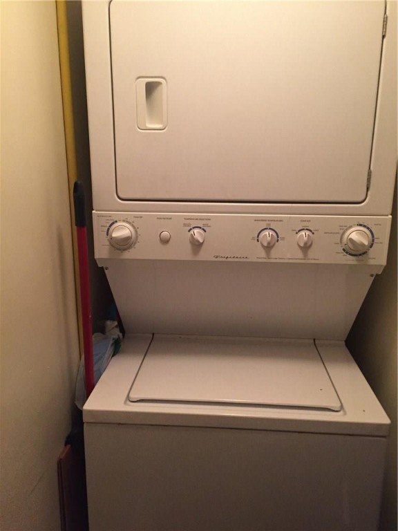 MEADOW LAKES - Residential