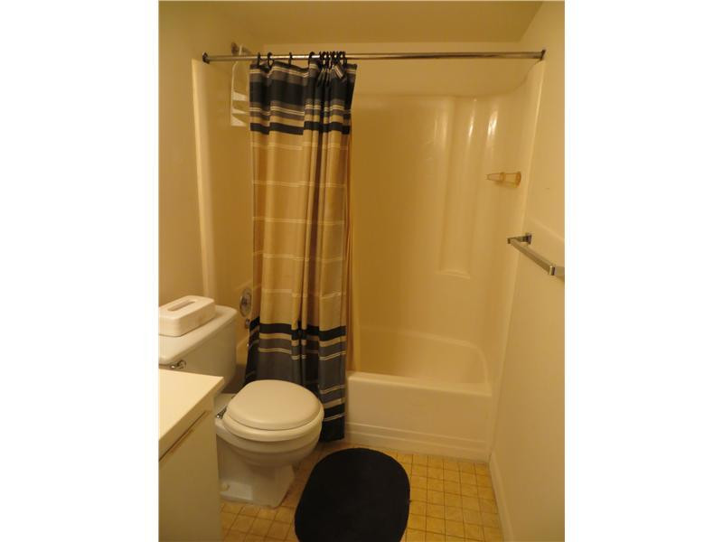 MEADOW LAKES - Residential