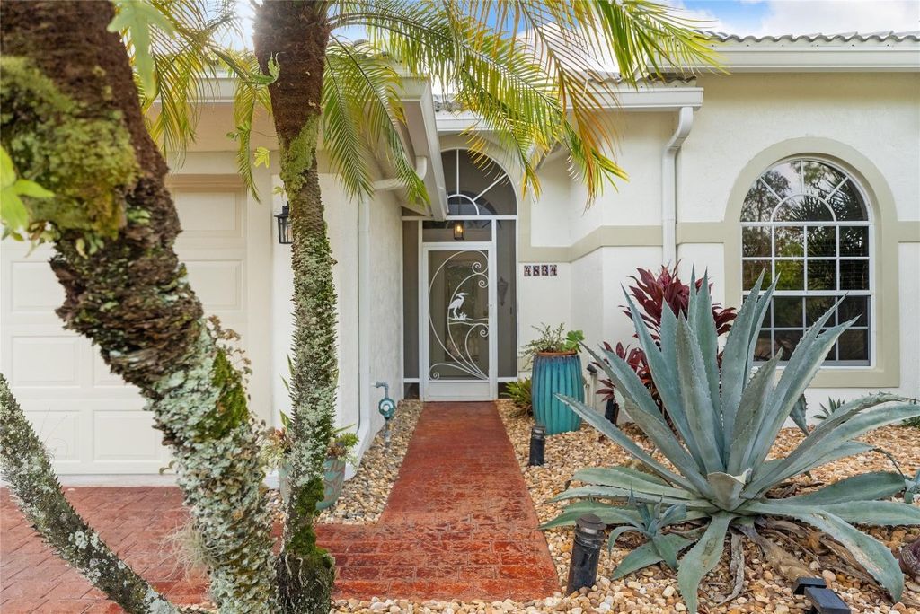 Photo of 4834 SE Devenwood Way, Stuart, FL 34997 (MLS # F10476378)