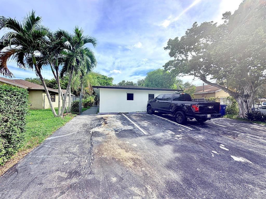 Photo of 1132 NW 5TH Court #1A, Fort Lauderdale, FL 33311 (MLS # B26081374)