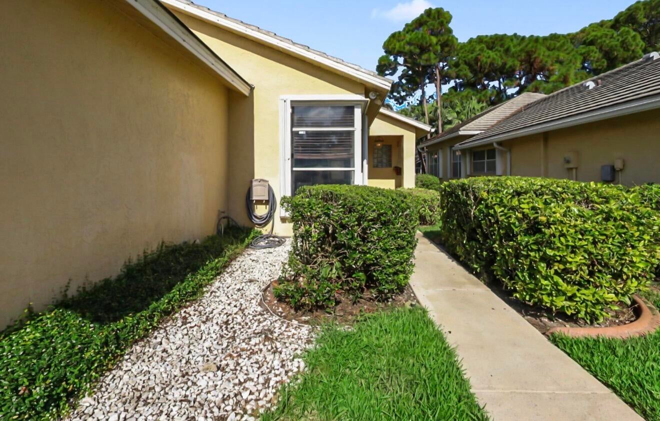 172 HARBOR LAKE Circle