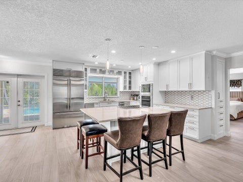 Tiny photo for 948 SE 10TH Court, Pompano Beach, FL 33060 (MLS # B26085473)