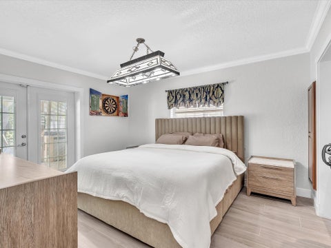 Tiny photo for 948 SE 10TH Court, Pompano Beach, FL 33060 (MLS # B26085473)