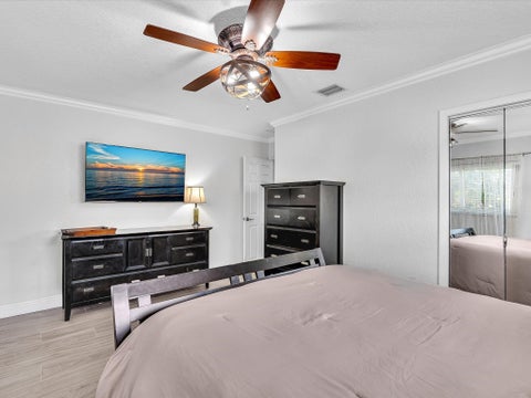 Tiny photo for 948 SE 10TH Court, Pompano Beach, FL 33060 (MLS # B26085473)