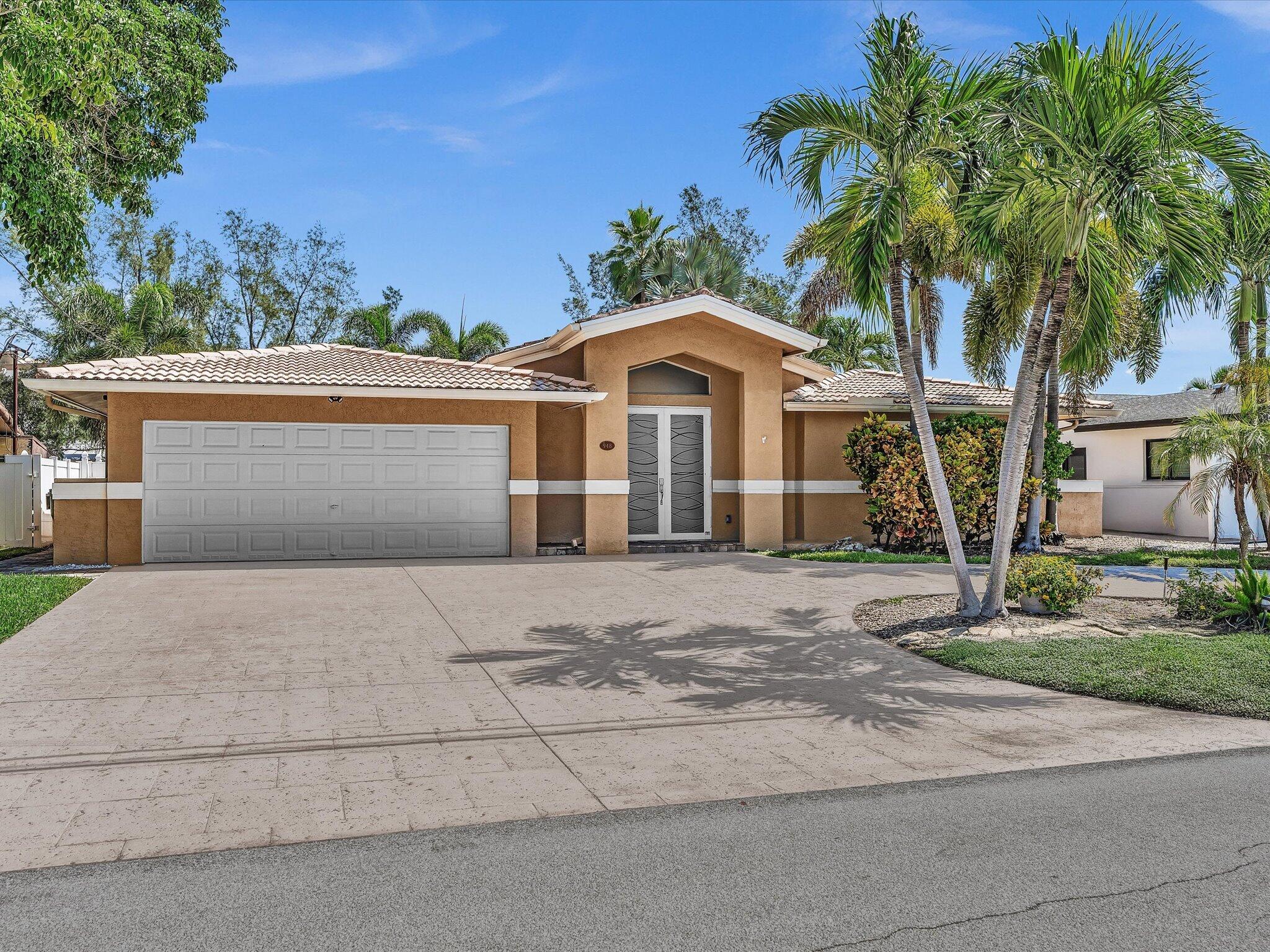 948 SE 10TH Court