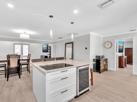Tiny photo for 948 SE 10TH Court, Pompano Beach, FL 33060 (MLS # B26085473)