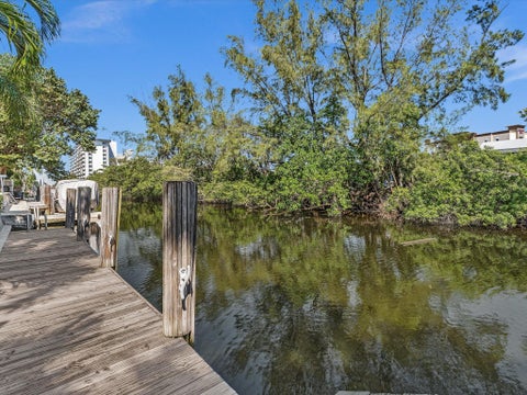 Tiny photo for 948 SE 10TH Court, Pompano Beach, FL 33060 (MLS # B26085473)