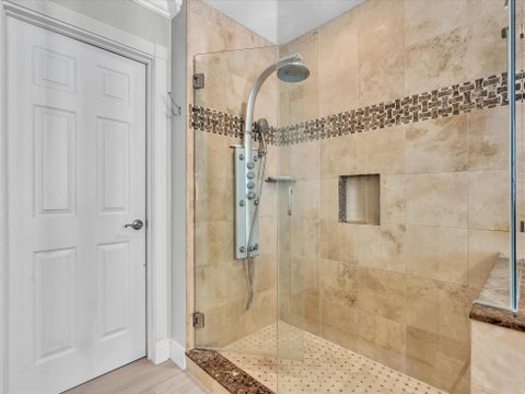 Tiny photo for 948 SE 10TH Court, Pompano Beach, FL 33060 (MLS # B26085473)
