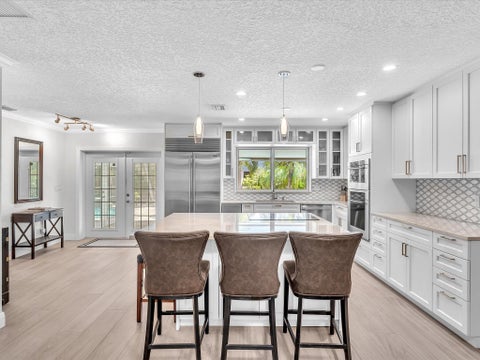 Tiny photo for 948 SE 10TH Court, Pompano Beach, FL 33060 (MLS # B26085473)
