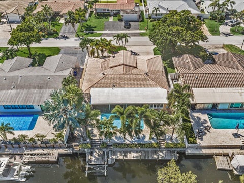 Tiny photo for 948 SE 10TH Court, Pompano Beach, FL 33060 (MLS # B26085473)
