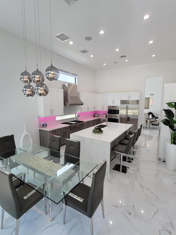 ROYAL PALM POLO PLAT - Residential