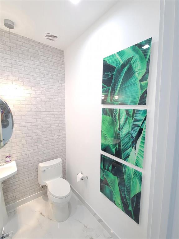 ROYAL PALM POLO PLAT - Residential