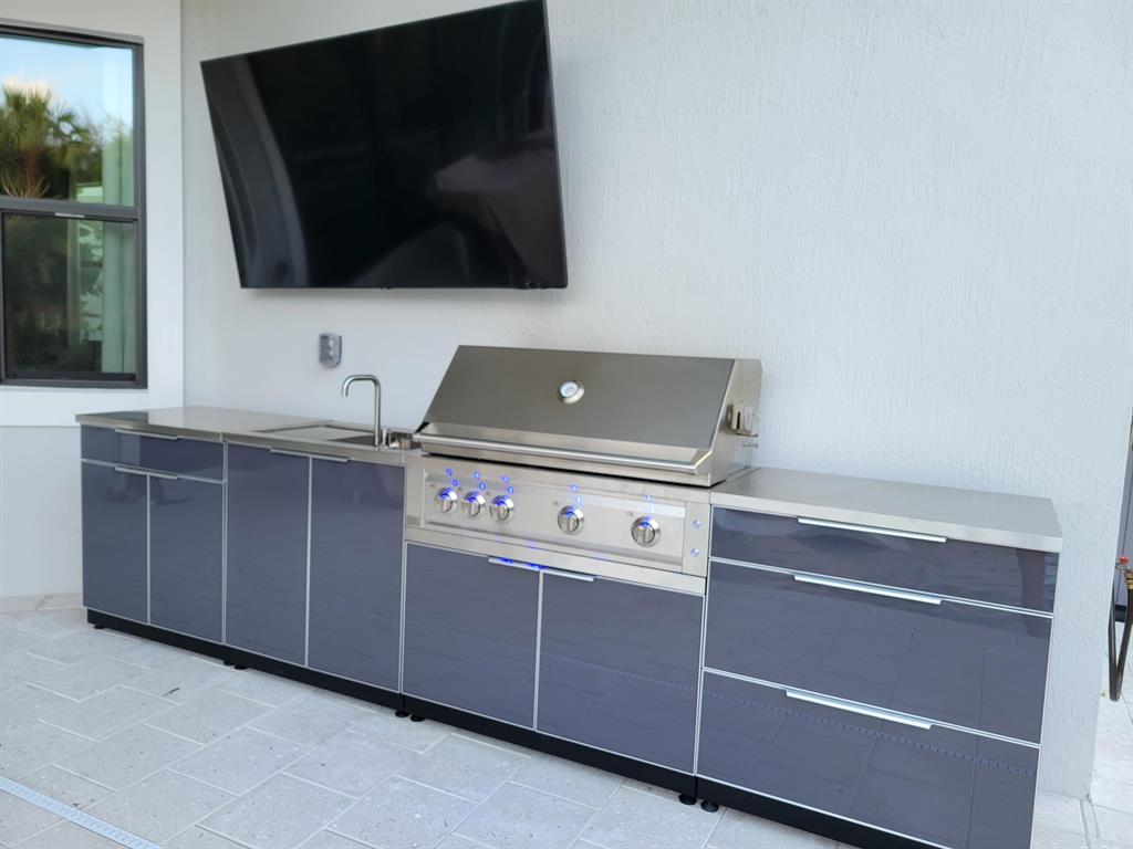 ROYAL PALM POLO PLAT - Residential