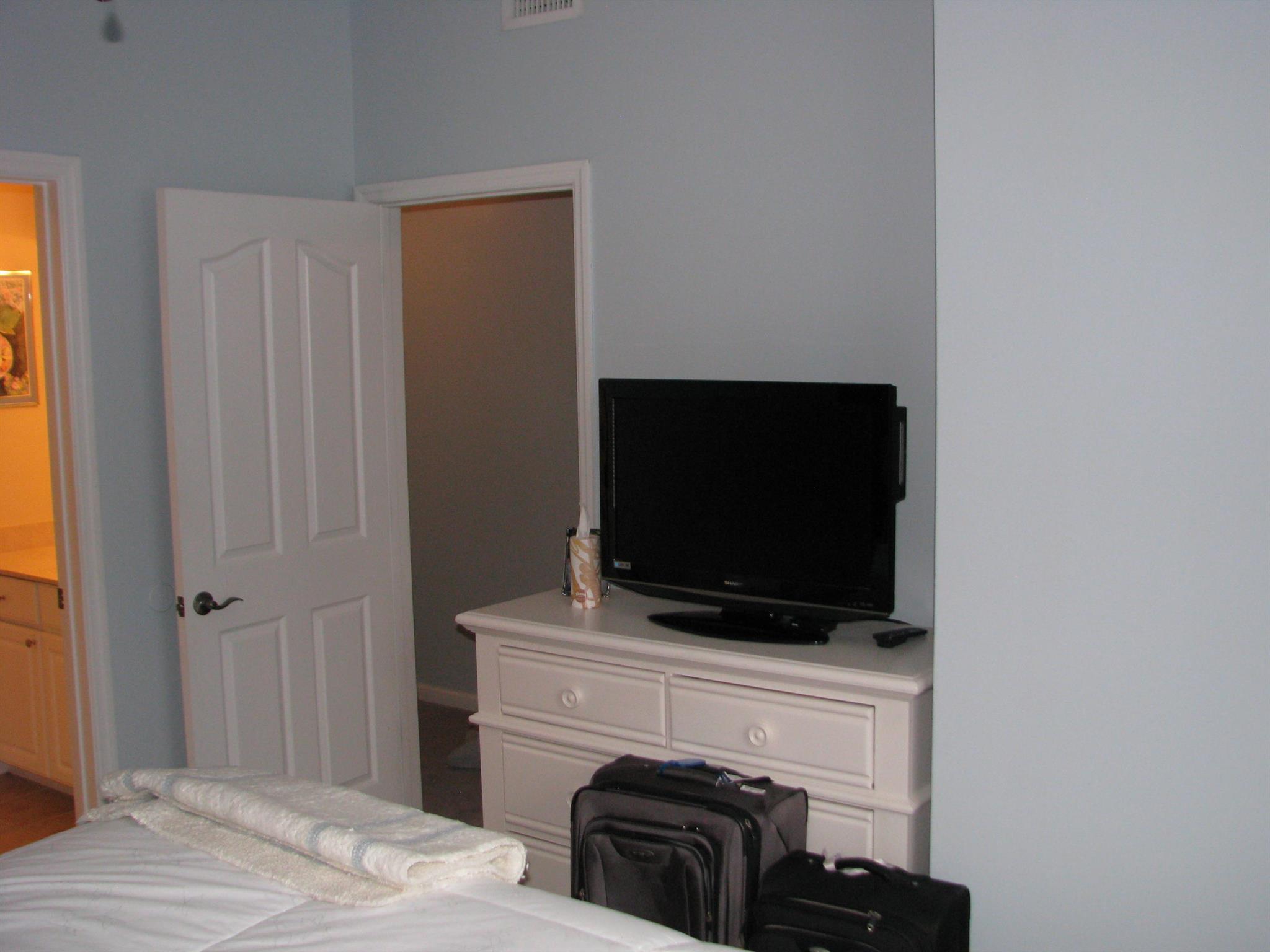 SOMERSET AT ABACOA CONDO - Residential Lease